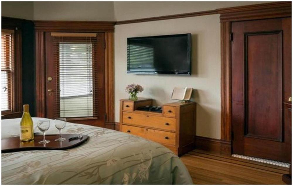 Cabernet House, An Old World 4*
