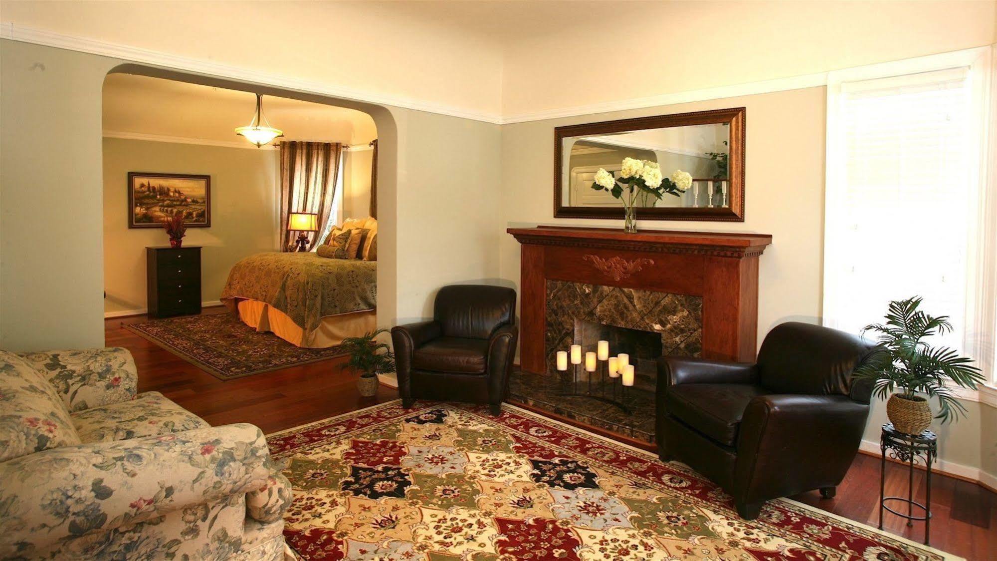 Cabernet House, An Old World Napa