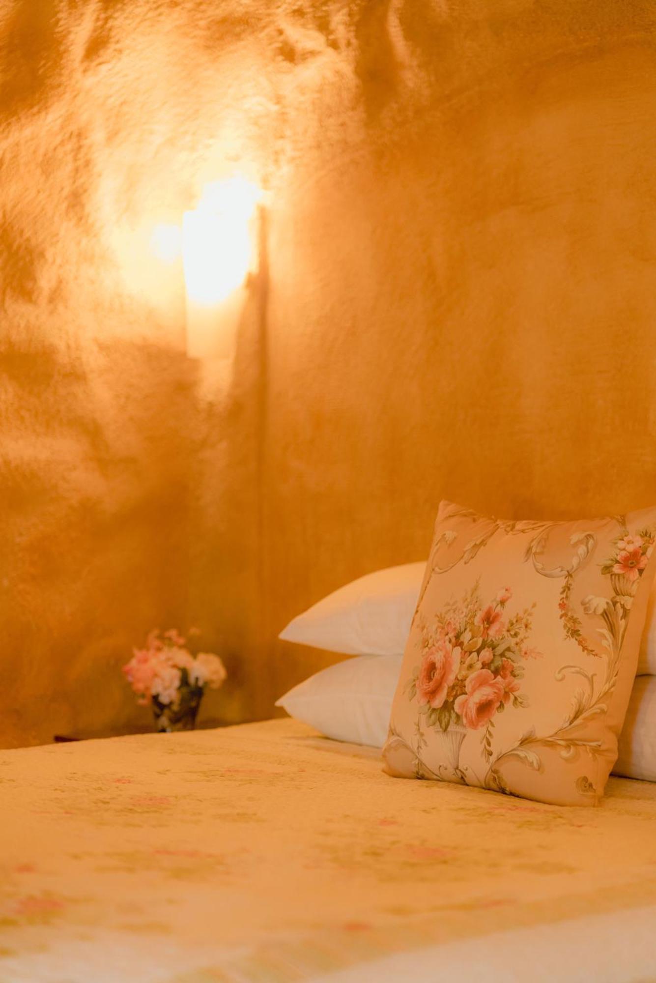 Bed & Breakfast Cabernet House, An Old World